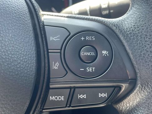Used 2025 Toyota RAV4 XLE w/ Convenience Package FWD image 20