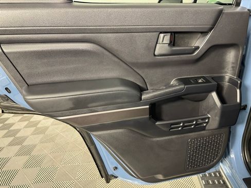 Used 2025 Toyota 4Runner SR5 image 24