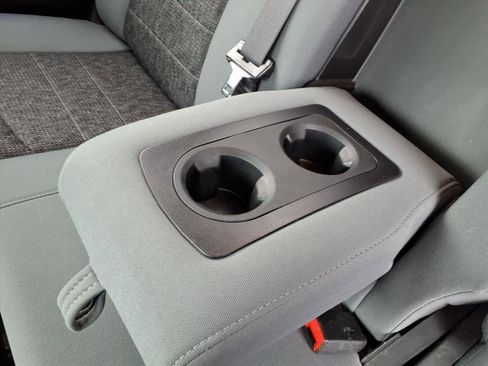 Used 2019 RAM 1500 Classic SLT w/ Luxury Group image 10