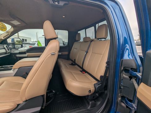 Used 2022 Ford F350 Lariat image 14