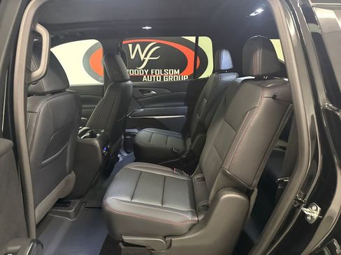 New 2026 Chevrolet Traverse Z71 w/ Enhanced Driving Package AWD/4WD image 13
