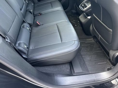 Used 2024 Cadillac Lyriq Luxury AWD/4WD image 22