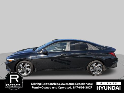 Used 2025 Hyundai Elantra Sport FWD image 5