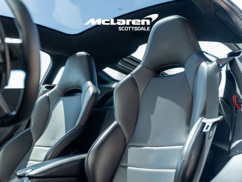 Used 2023 McLaren GT image 11