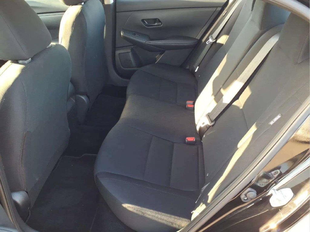 Used 2025 Nissan Sentra S FWD image 14