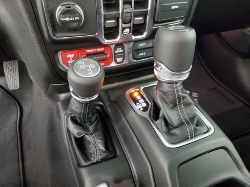 New 2026 Jeep Wrangler Unlimited Rubicon AWD/4WD image 19