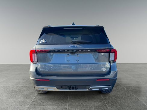 New 2026 Ford Explorer Active w/ Active Comfort Package image 4