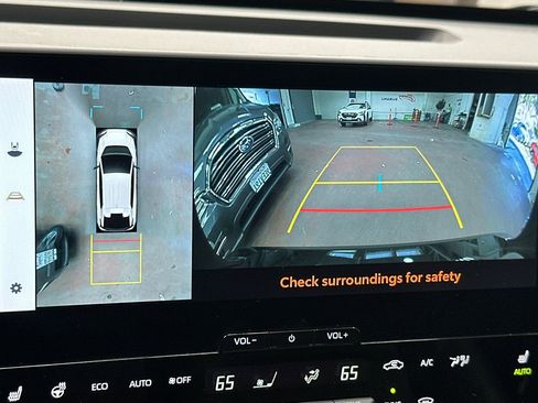 Used 2023 Subaru Solterra AWD image 27