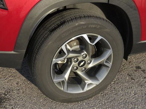 Used 2024 Chevrolet Trax LT image 5