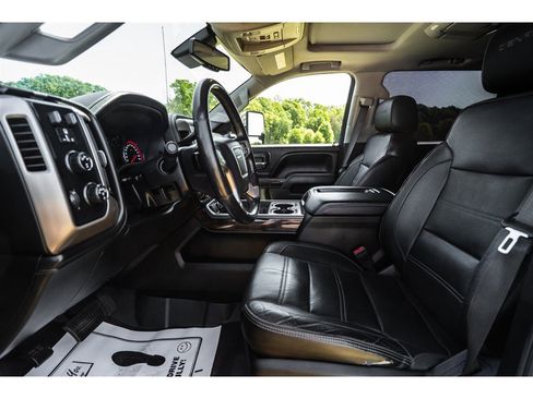 Used 2015 GMC Sierra 2500 Denali w/ Duramax Plus Package image 18