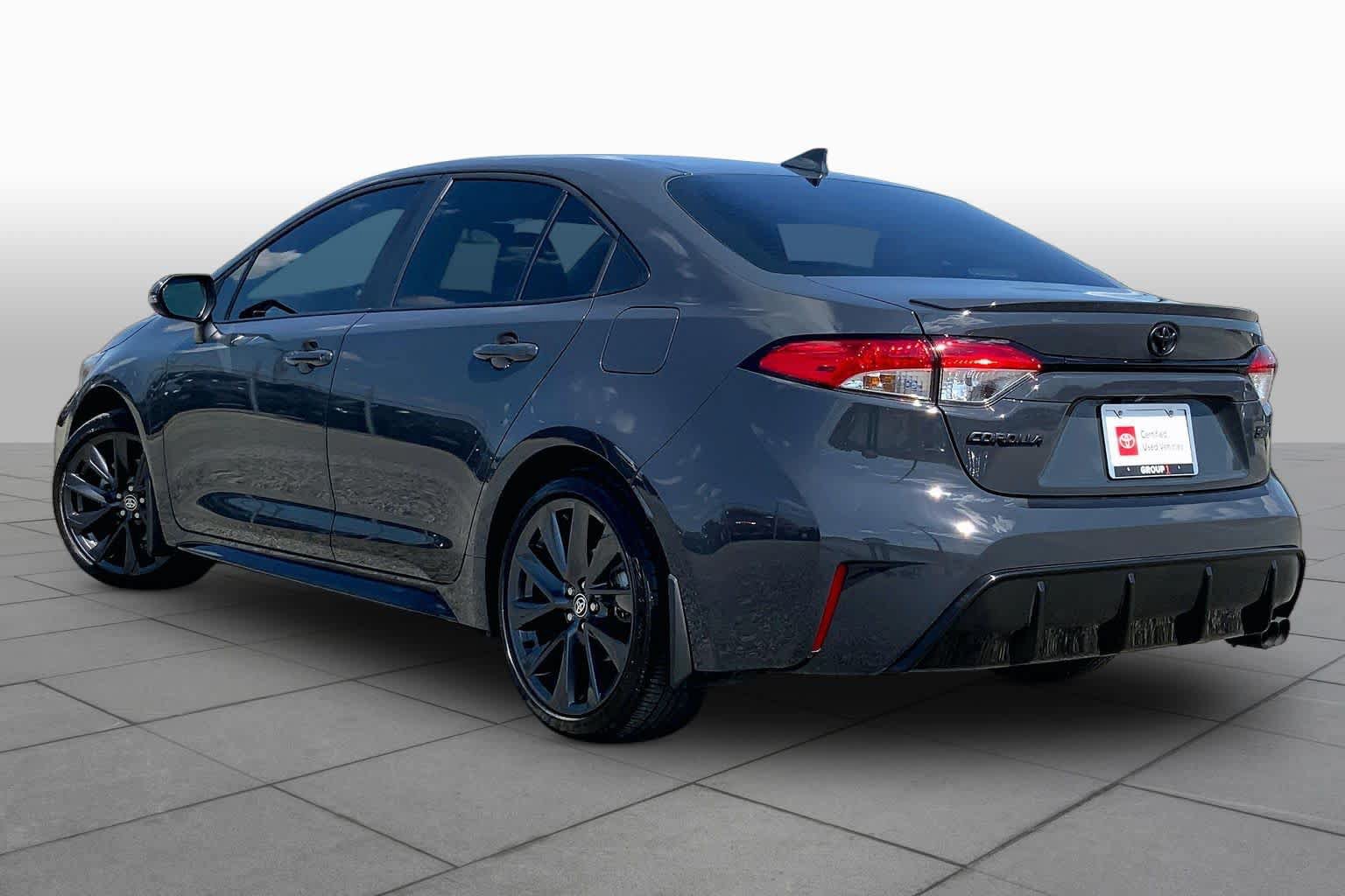 Used 2026 Toyota Corolla SE FWD image 12