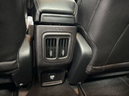 Used 2020 Jeep Compass Latitude FWD image 22