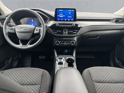 Certified 2023 Ford Escape Active image 9