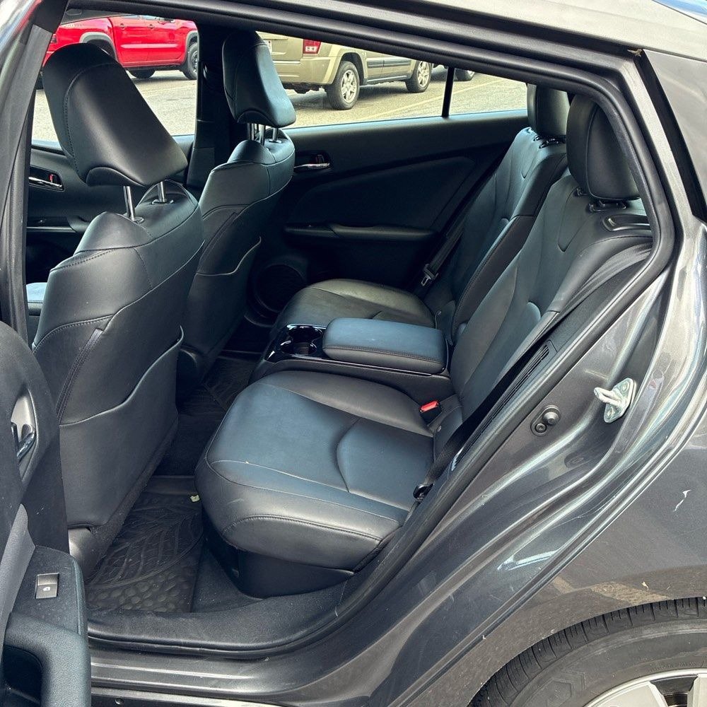 Used 2017 Toyota Prius Prime Premium FWD image 10