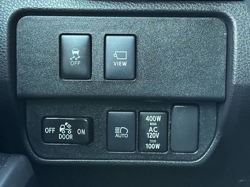 Used 2021 Toyota Tacoma TRD Pro AWD/4WD image 45