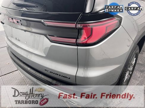 Used 2025 GMC Acadia Elevation image 14