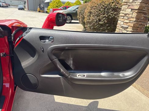 Used 2008 Pontiac Solstice Convertible w/ Preferred Package RWD image 16