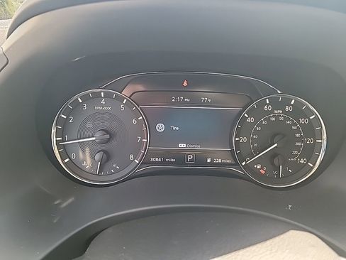 Used 2023 INFINITI QX80 Premium Select w/ All-Season Package image 15