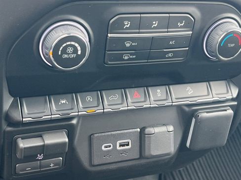 New 2026 Chevrolet Silverado 1500 Custom Trail Boss AWD/4WD image 16