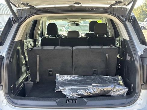 Used 2025 Ford Explorer Active image 14