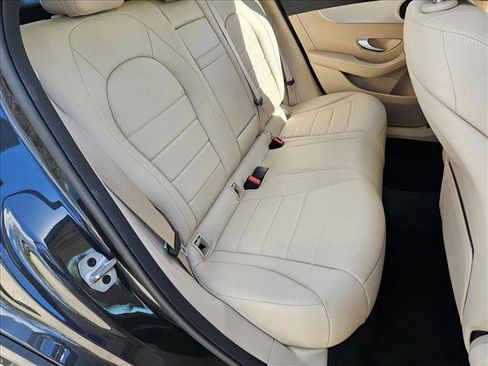 Used 2022 Mercedes-Benz GLC 300 GLC 300 image 18