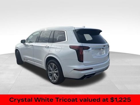 Certified 2024 Cadillac XT6 Premium Luxury FWD image 3