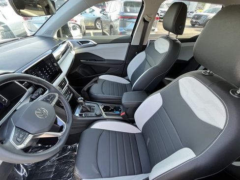 New 2026 Volkswagen Taos SEL AWD/4WD image 22