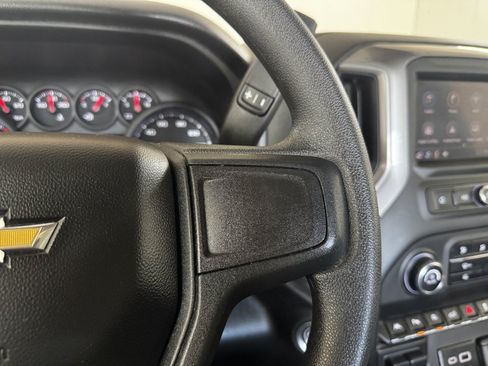 Used 2024 Chevrolet Silverado 1500 W/T w/ Z71 Off-Road Package AWD/4WD image 33