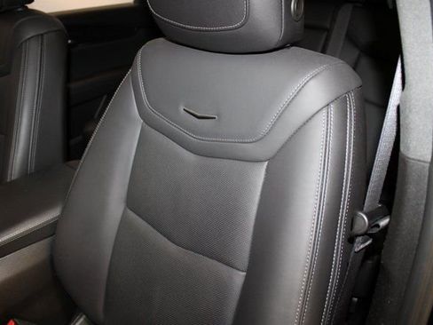 Certified 2023 Cadillac XT5 Premium Luxury w/ LPO, Floor Liner Package image 8