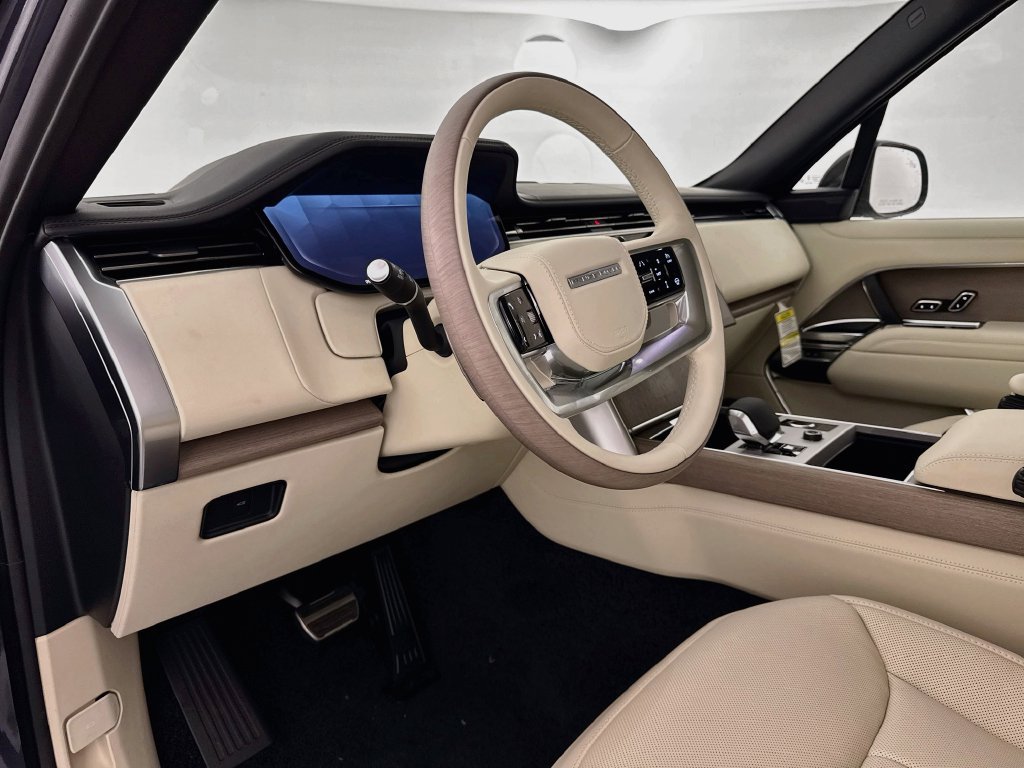 New 2027 Land Rover Range Rover Long Wheelbase Autobiography AWD/4WD image 9