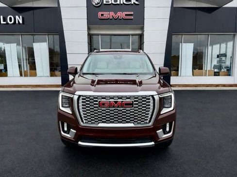 Used 2023 GMC Yukon Denali w/ Max Trailering Package image 4