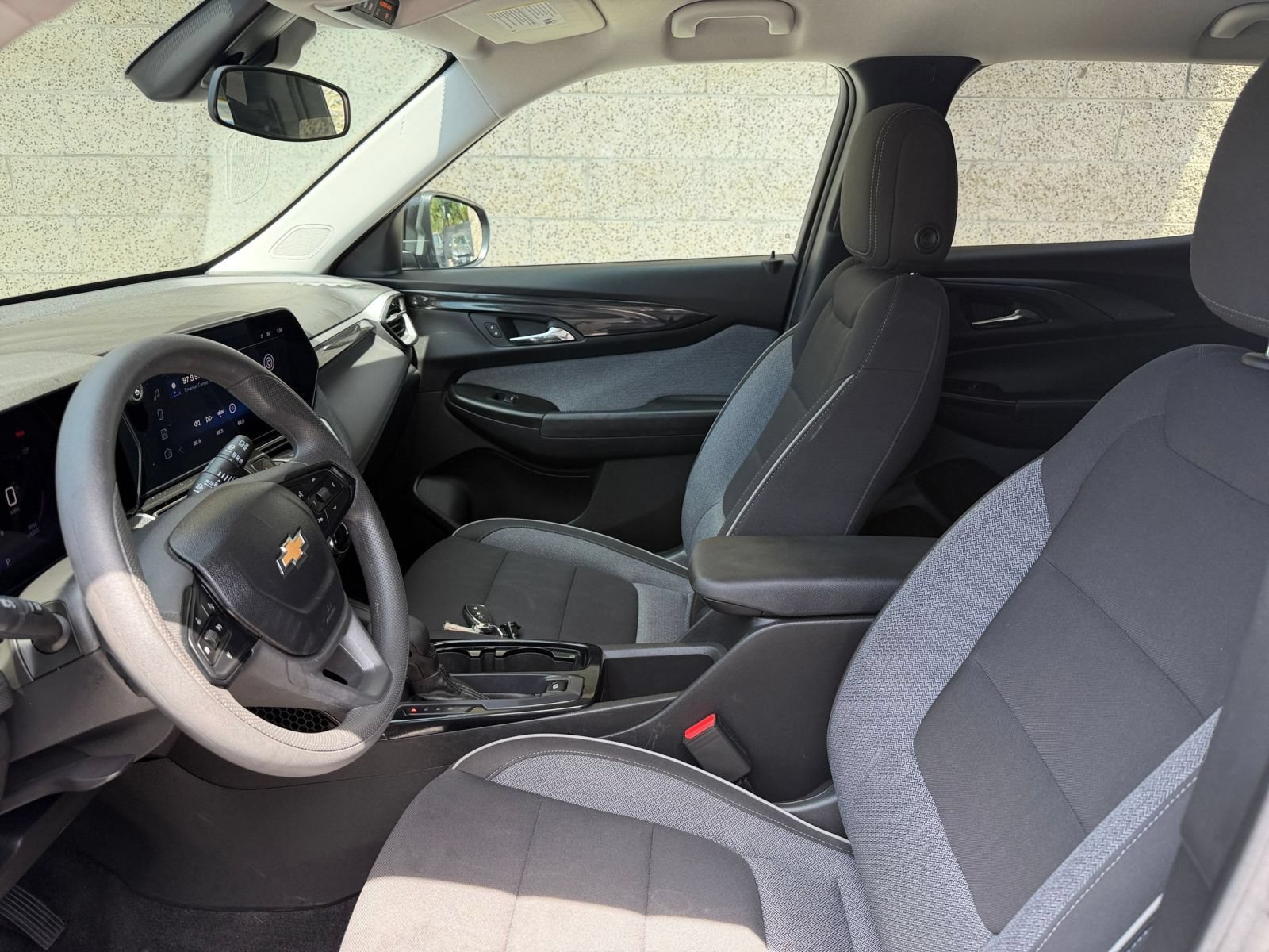 Used 2025 Chevrolet TrailBlazer LT FWD image 25