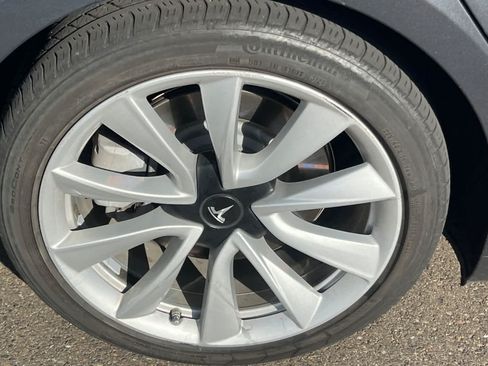Used 2018 Tesla Model 3 AWD/4WD image 17