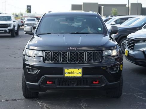 Used 2018 Jeep Grand Cherokee Trailhawk AWD/4WD image 3