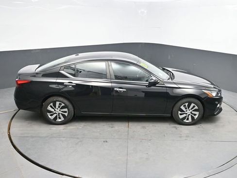 Used 2020 Nissan Altima 2.5 S FWD image 28