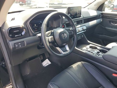 Used 2025 Honda Pilot Elite image 20