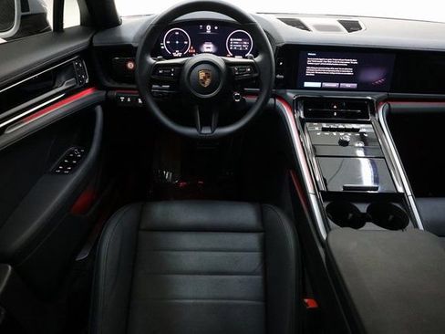 Used 2024 Porsche Panamera 4 image 95
