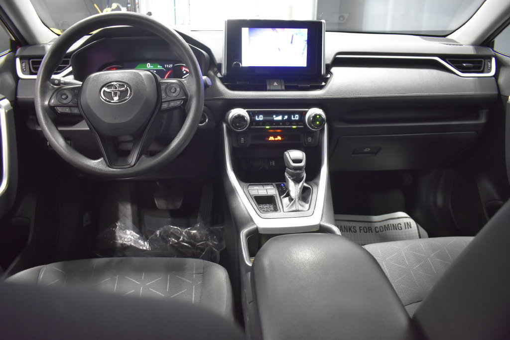 Used 2025 Toyota RAV4 XLE FWD image 13