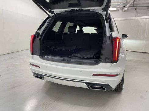 Certified 2025 Cadillac XT6 Premium Luxury w/ Platinum Package image 27