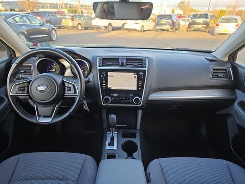 Used 2018 Subaru Outback 2.5i Premium image 13