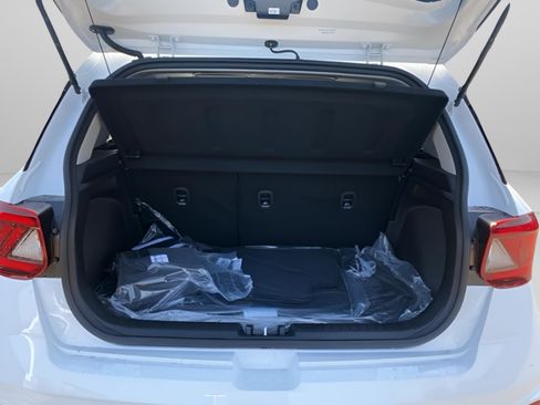 New 2026 Hyundai Venue SE image 35