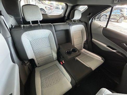 Used 2022 Chevrolet Equinox LS image 27