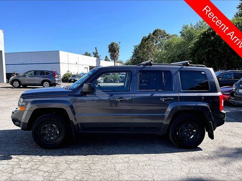 Used 2015 Jeep Patriot Sport w/ Power Value Group FWD image 7