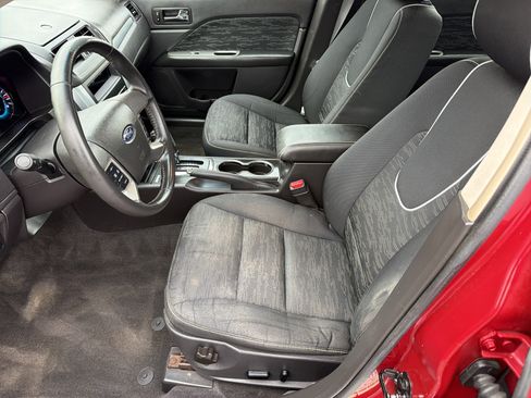 Used 2012 Ford Fusion SE image 9