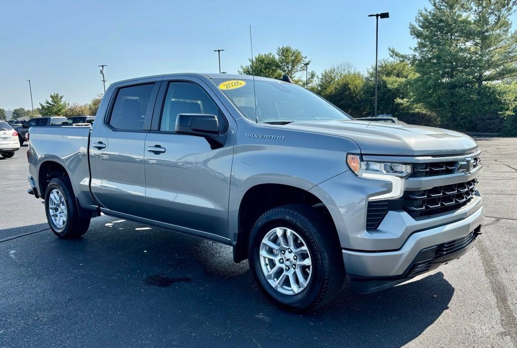 Used 2026 Chevrolet Silverado 1500 RST AWD/4WD image 9