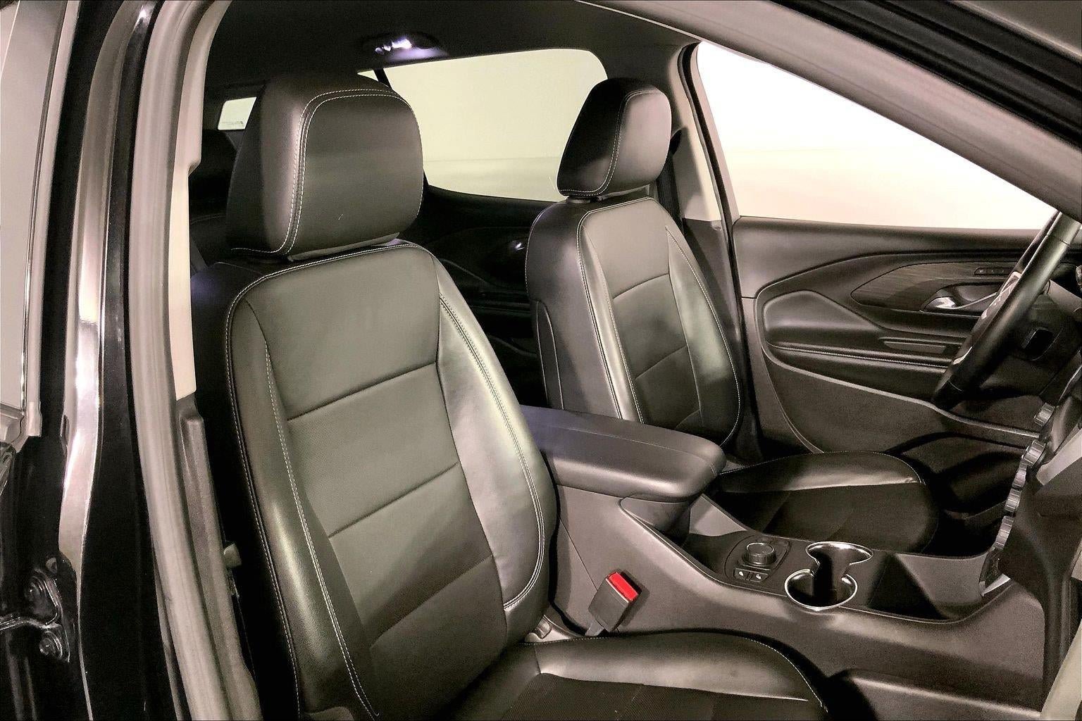 Used 2024 GMC Terrain SLT AWD/4WD image 7