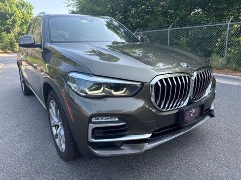 Used 2021 BMW X5 xDrive40i w/ Premium Package AWD/4WD image 3