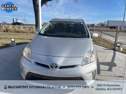 Used 2013 Toyota Prius Four image 12