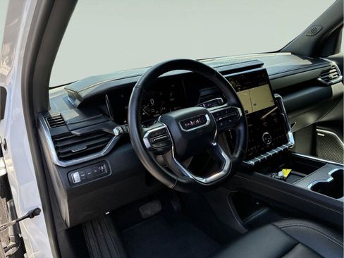 Used 2025 GMC Acadia Elevation w/ Elevation Premium Package AWD/4WD image 54