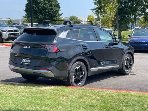 New 2026 Kia Sportage EX w/ EX Panorama Roof Package FWD image 8